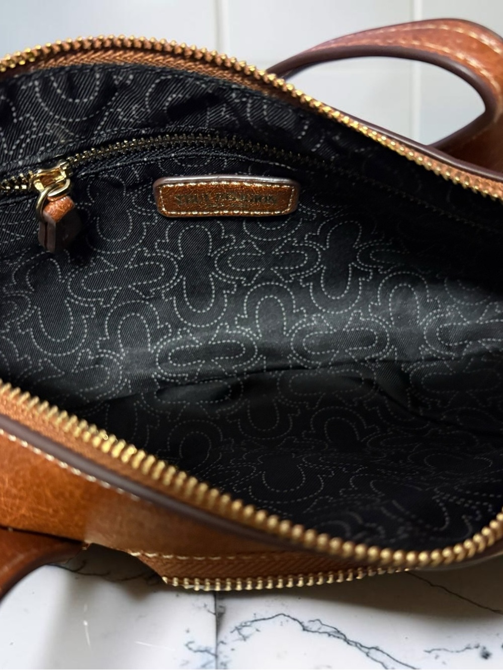 NWT True Religion Brown Shoulder Handbag with Gold Hardware and Logo Lining - Picture 4 of 8
